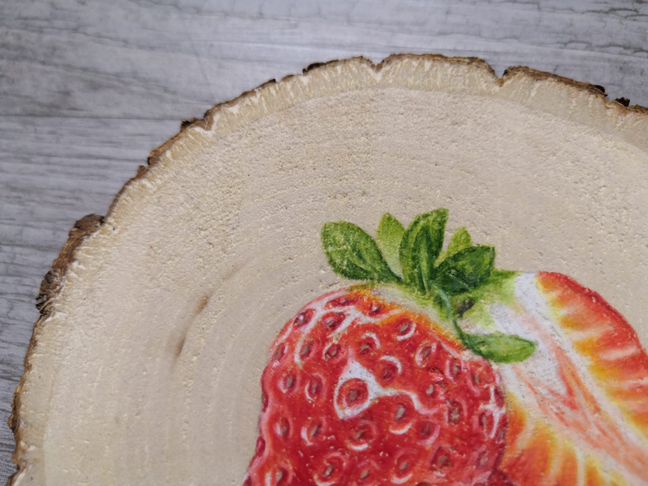 DRAWING ON WOOD WITH COLORED PENCIL